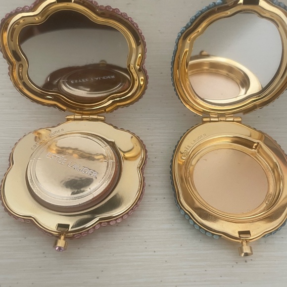 Estee Lauder compacts lot - Picture 8 of 12